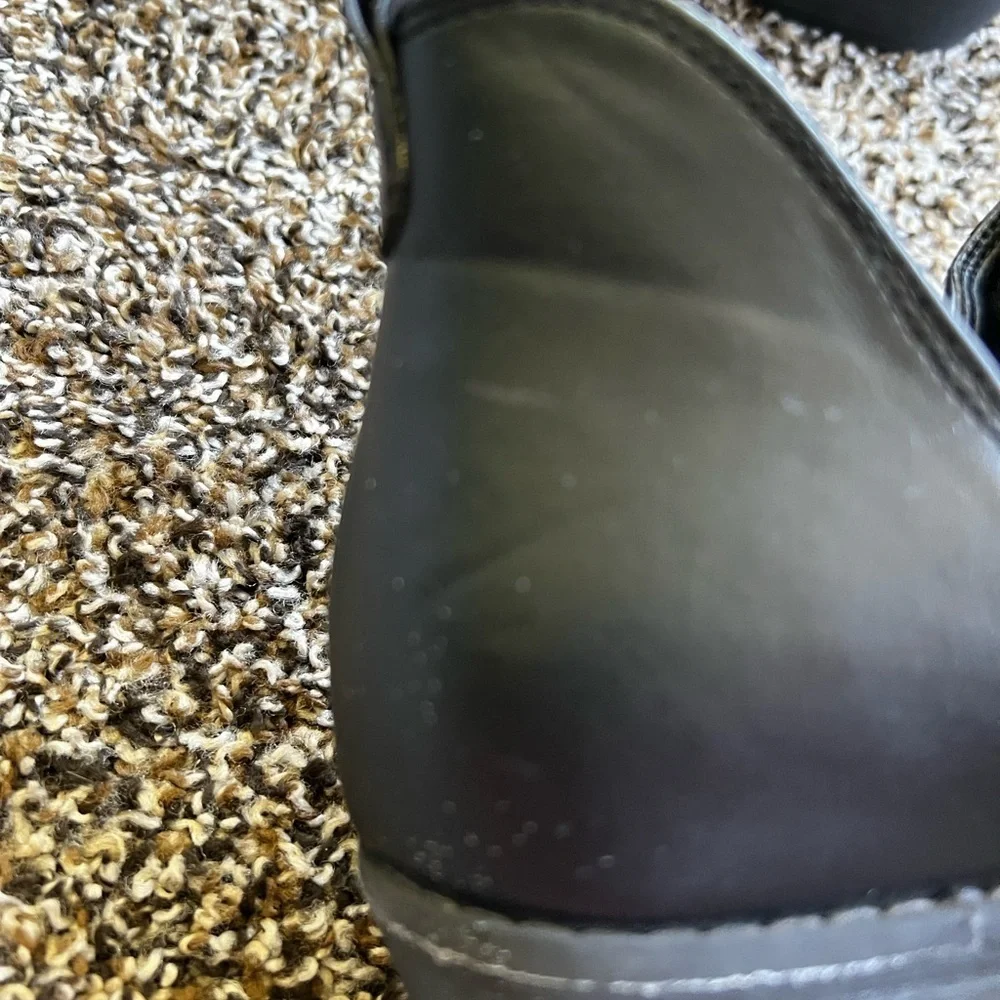 Universal Thread Black Ankle Boots - Picture 5 of 7